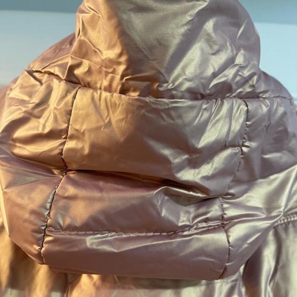 New SHEIN Pink Metallic Puffer Vest - Picture 7 of 8